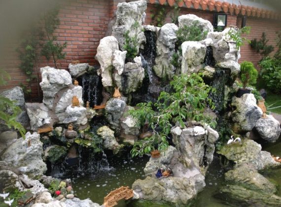 Gợi ý các thiết kế hòn non bộ sân vườn đẹp đa dạng mẫu mã