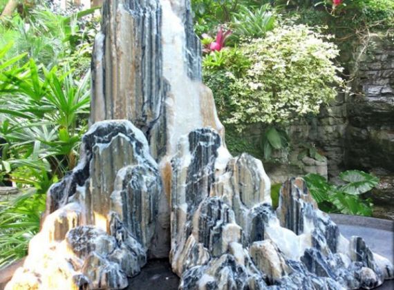 Thiết kế thi công hòn non bộ phong thủy đẹp mang lại nhiều may mắn