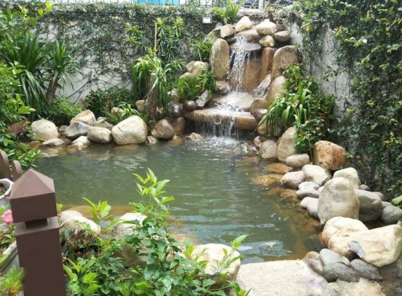 Thiết kế hòn non bộ cho bể cá đẹp mang nhiều ý nghĩa