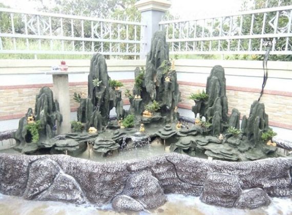 Khám phá ngay địa chỉ chuyên làm hòn non bộ trước nhà Hóc Môn