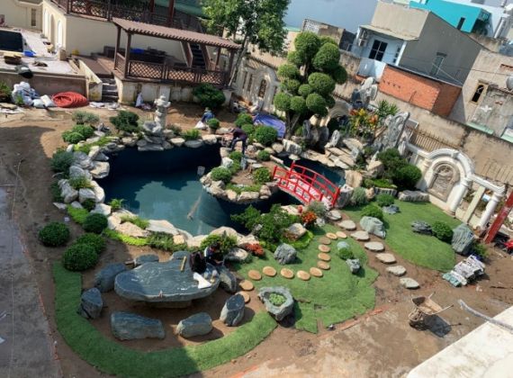 Tìm hiểu ngay hồ cá koi sân vườn Quận 12 chất lượng